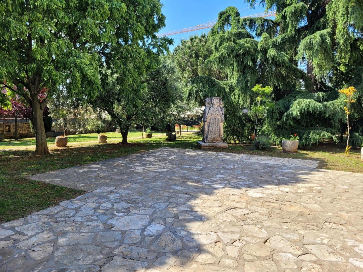 Apartments Brscic Пореч Екстер'єр фото